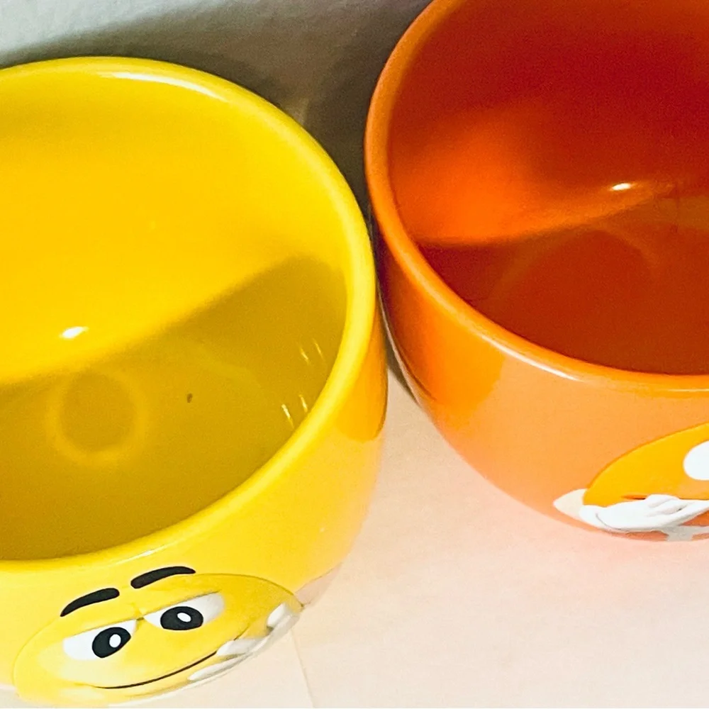 M & M's Orange, Yellow, Green Ceramic Snack Bowls Set 10 oz‎ (2021)